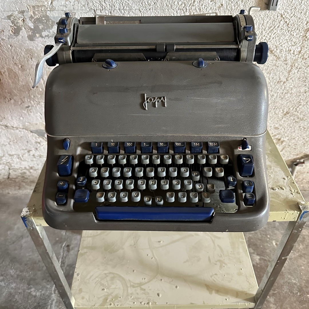 ACCESSOIRES VINTAGE ACCESSOIRES VINTAGE